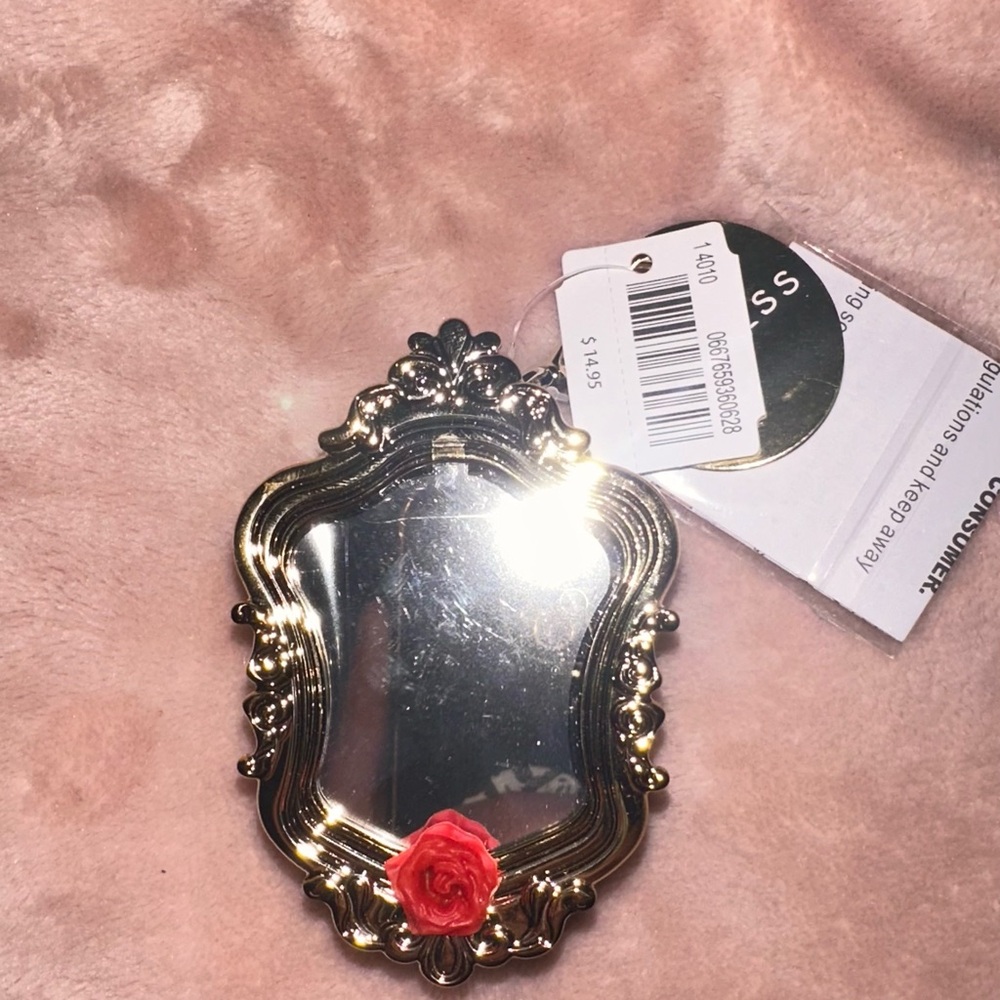 NWT Bath & Body Works Disney Belle pocketbac holder